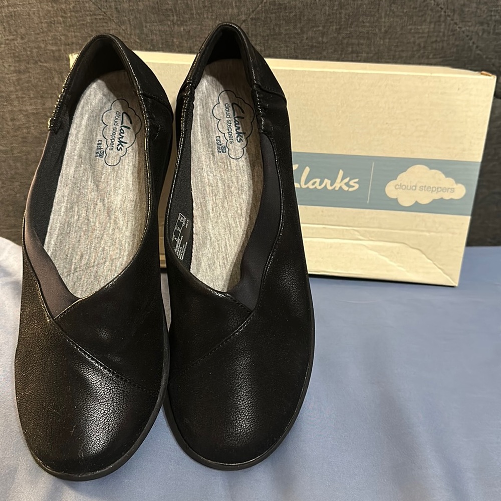 Clark’s Cloud Steppers Size 9